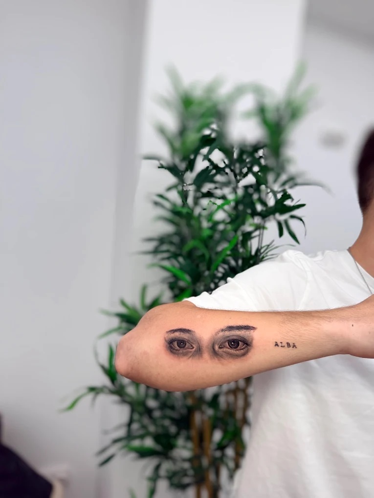 Arte en tinta negra